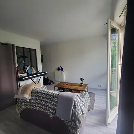 Apartment Charming With Balcony